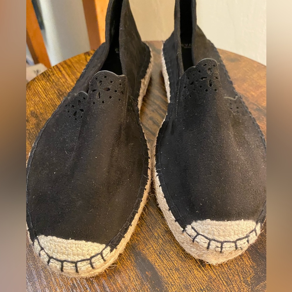 EVANS BLACK ESPADRILLE WIDE FIT 
NWOT